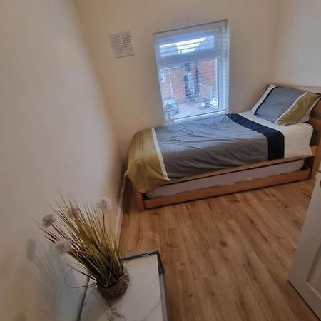 Somers Lodge Leicester Ngoại thất bức ảnh
