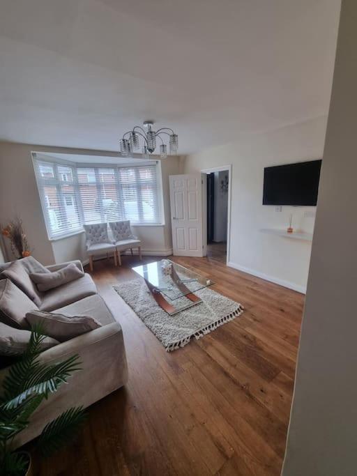 Somers Lodge Leicester Ngoại thất bức ảnh