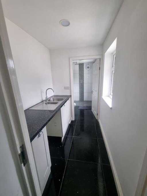 Somers Lodge Leicester Ngoại thất bức ảnh
